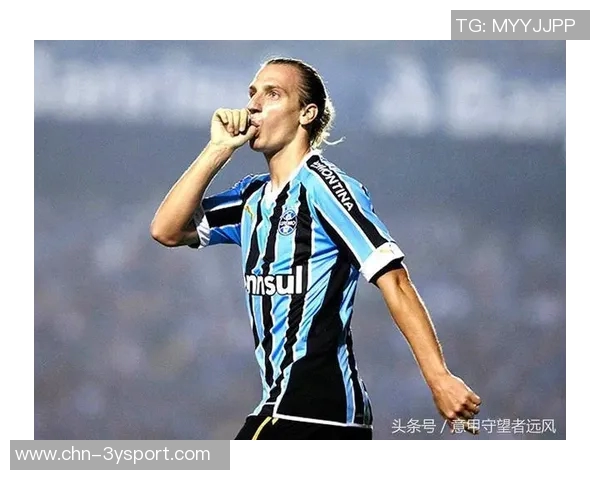 马克西表现起伏不定12投5中三分球失准14分4板4助伴随5次失误 马克西表现起伏不定12投5中三分球失准14分4板4助伴随5次失误