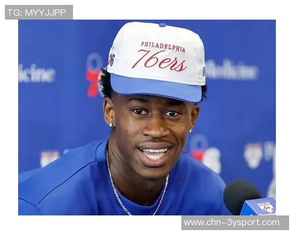 年轻无畏VJ埃奇库姆氮气加速满弓滑翔炸扣震撼全场 年轻无畏VJ埃奇库姆氮气加速满弓滑翔炸扣震撼全场