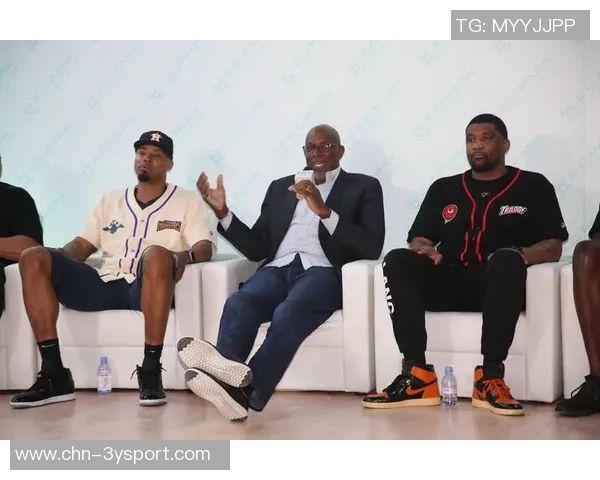 约什阿奇姆彭分享詹姆斯训练习惯与库库幽默风采的趣闻故事 约什阿奇姆彭分享詹姆斯训练习惯与库库幽默风采的趣闻故事