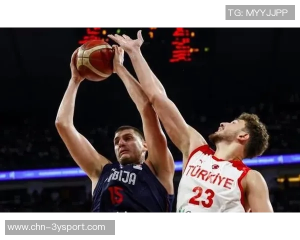 马龙称申京如约基奇般成为球队进攻核心角色展现出色表现 马龙称申京如约基奇般成为球队进攻核心角色展现出色表现